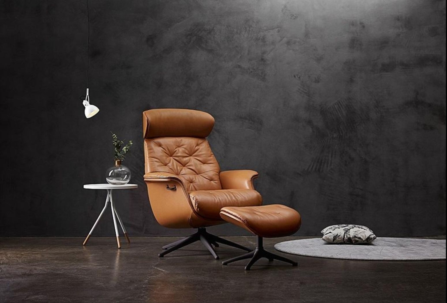 Eames lounge chair discount cena